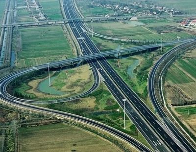 西安迎來產(chǎn)業(yè)新引擎 大疆研發(fā)中心與石墨烯創(chuàng)新中心落戶，公路工程建筑產(chǎn)業(yè)協(xié)同發(fā)展