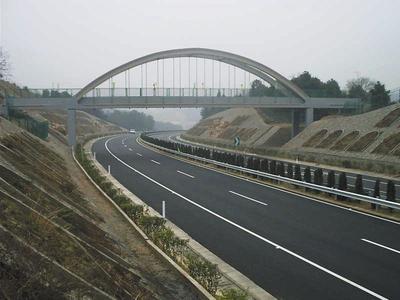 湖南建工交通建設 筑就三湘坦途，精品工程典范——常張高速公路